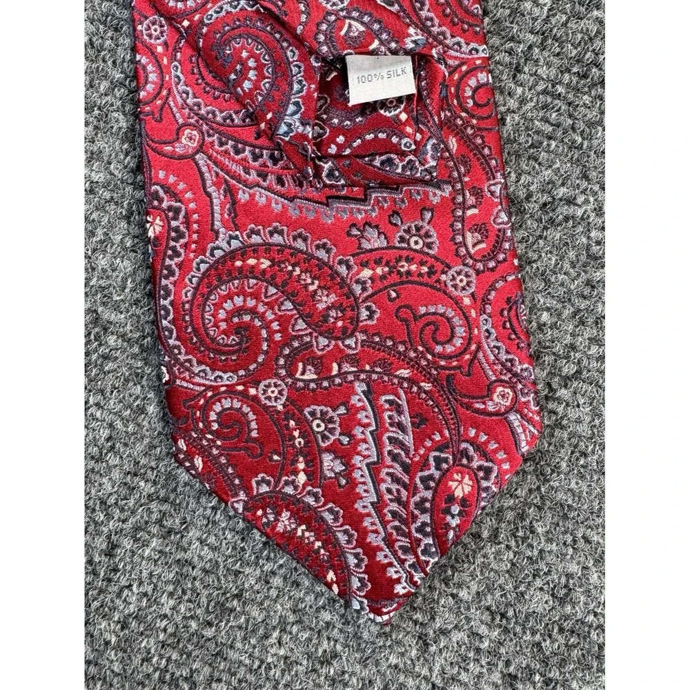100% Silk Burma Bibas Men's Vintage Red Paisley Necktie Classic width